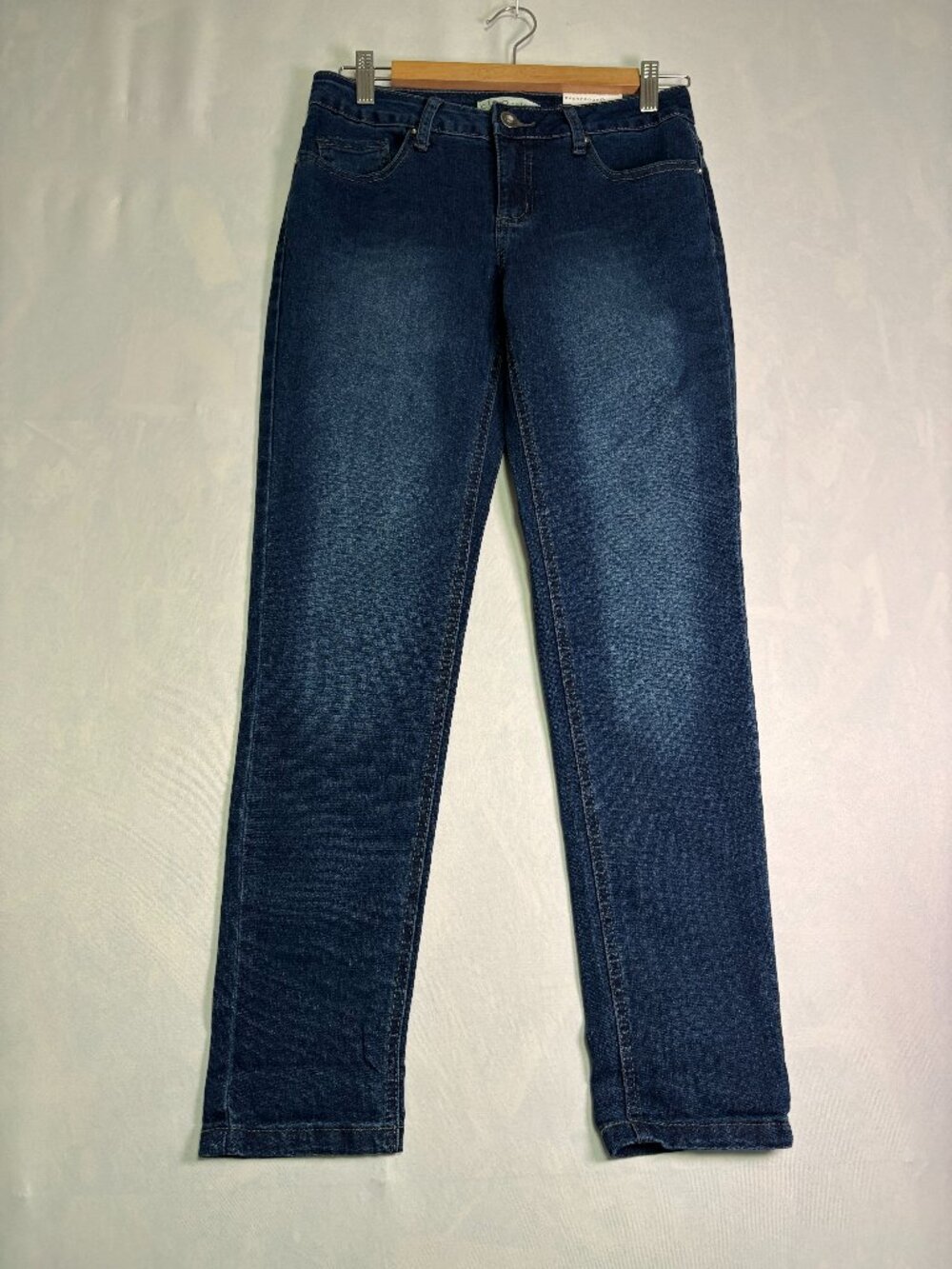 NWT Cleo Petites EVERYBODY fit Jeans Size 2 Dark Wash Stretch Denim